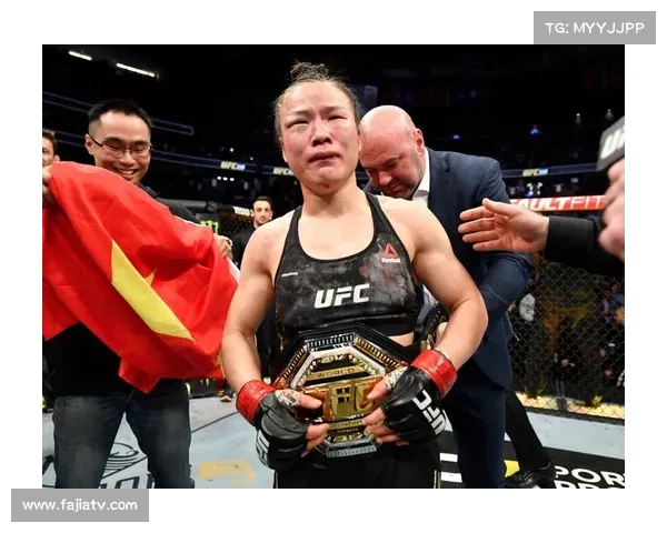 UFC冠军因眼部伤势无限期停赛，职业生涯面临抉择