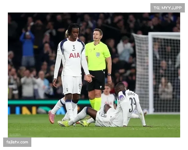 英超保级四队剩余赛程对比：热刺、西汉姆联、诺丁汉森林、利兹联生死战